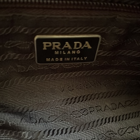 Purse offers available - Picture 4 of 6